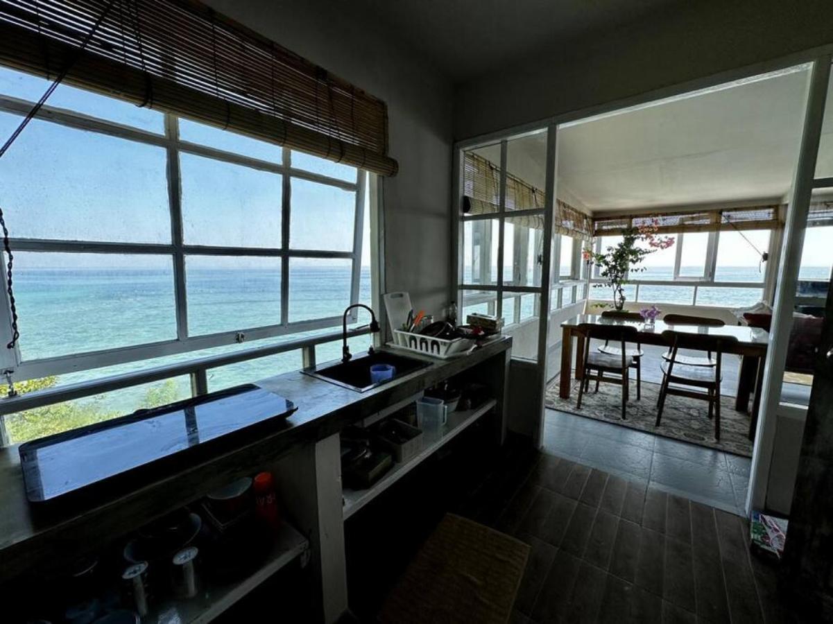 Beach Front Villa , All Mare 2 Улувату Екстер'єр фото
